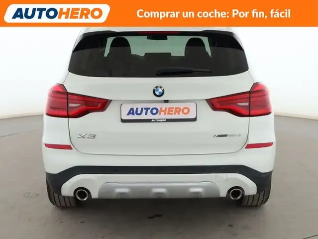 BMW X3 view 5