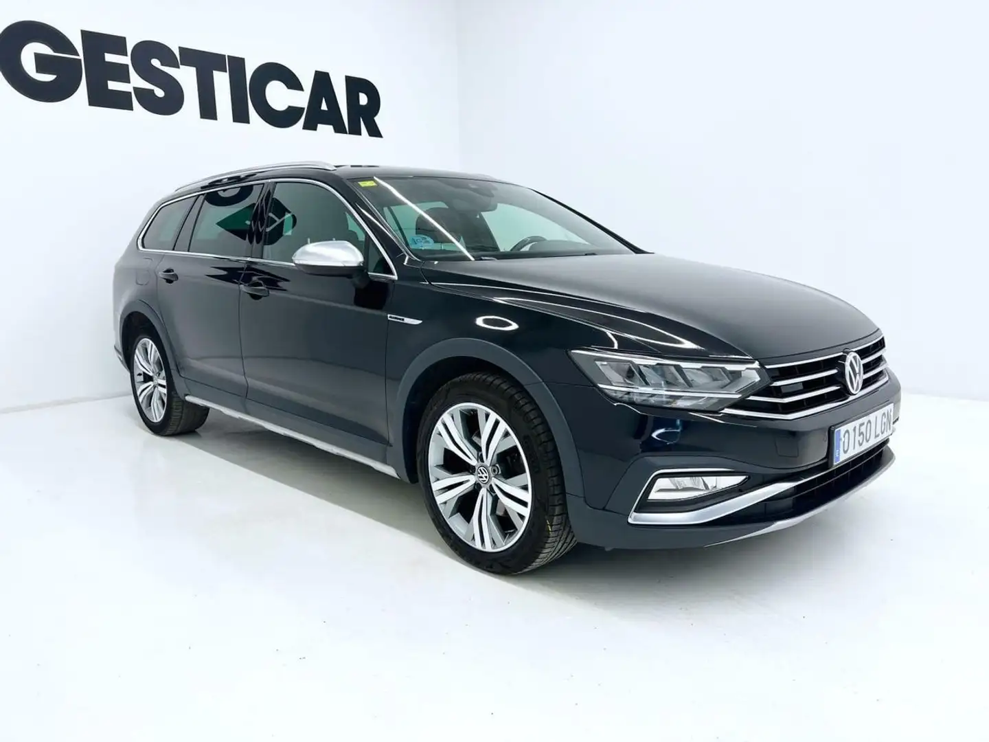 Volkswagen Passat 2.0TDI R-Line DGS7 4Motion 142kW Negro - 2