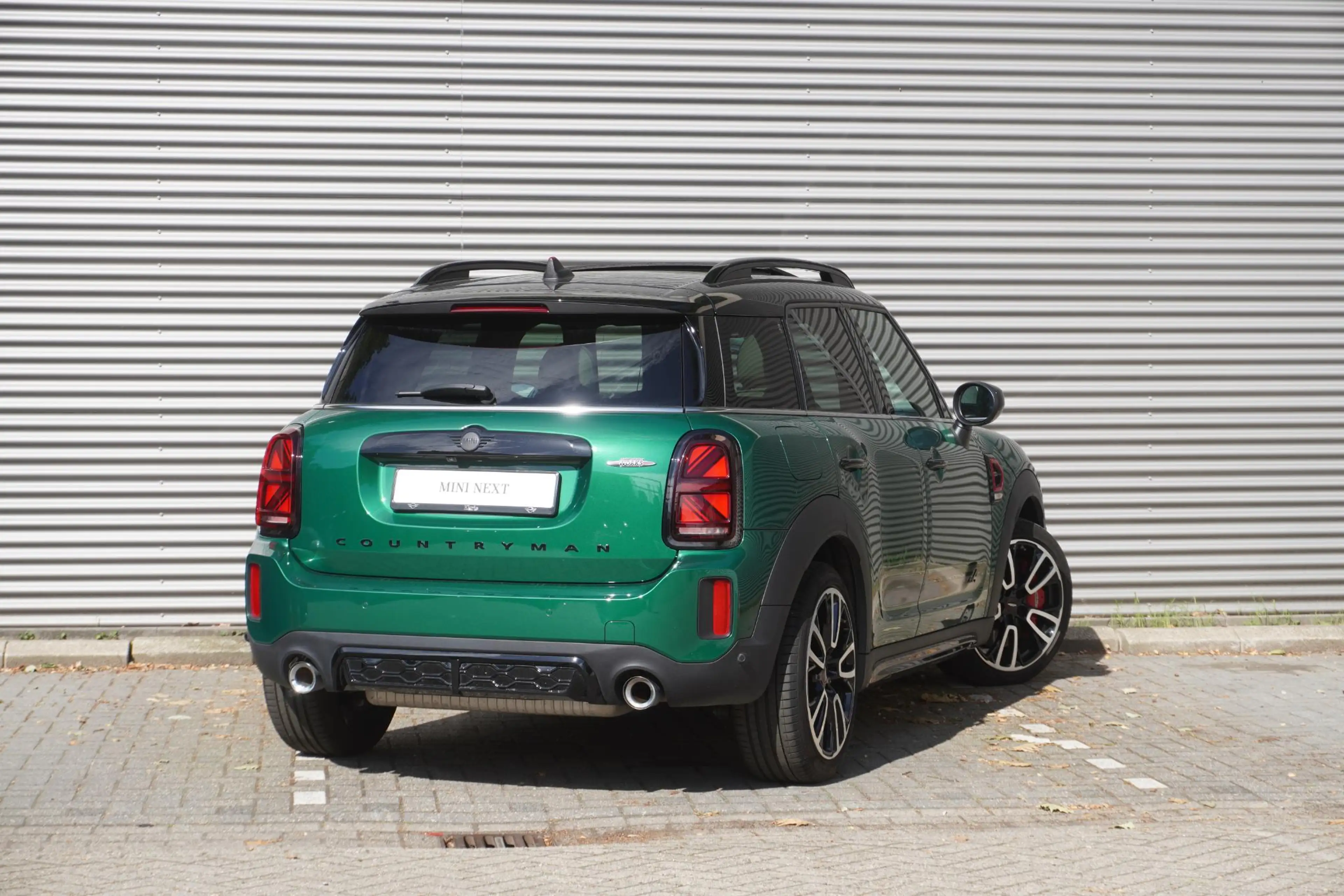 MINI John Cooper Works Countryman 2.0 ALL4 19" LM JCW Circuit Spoke two-tone | Glaze — photo 2