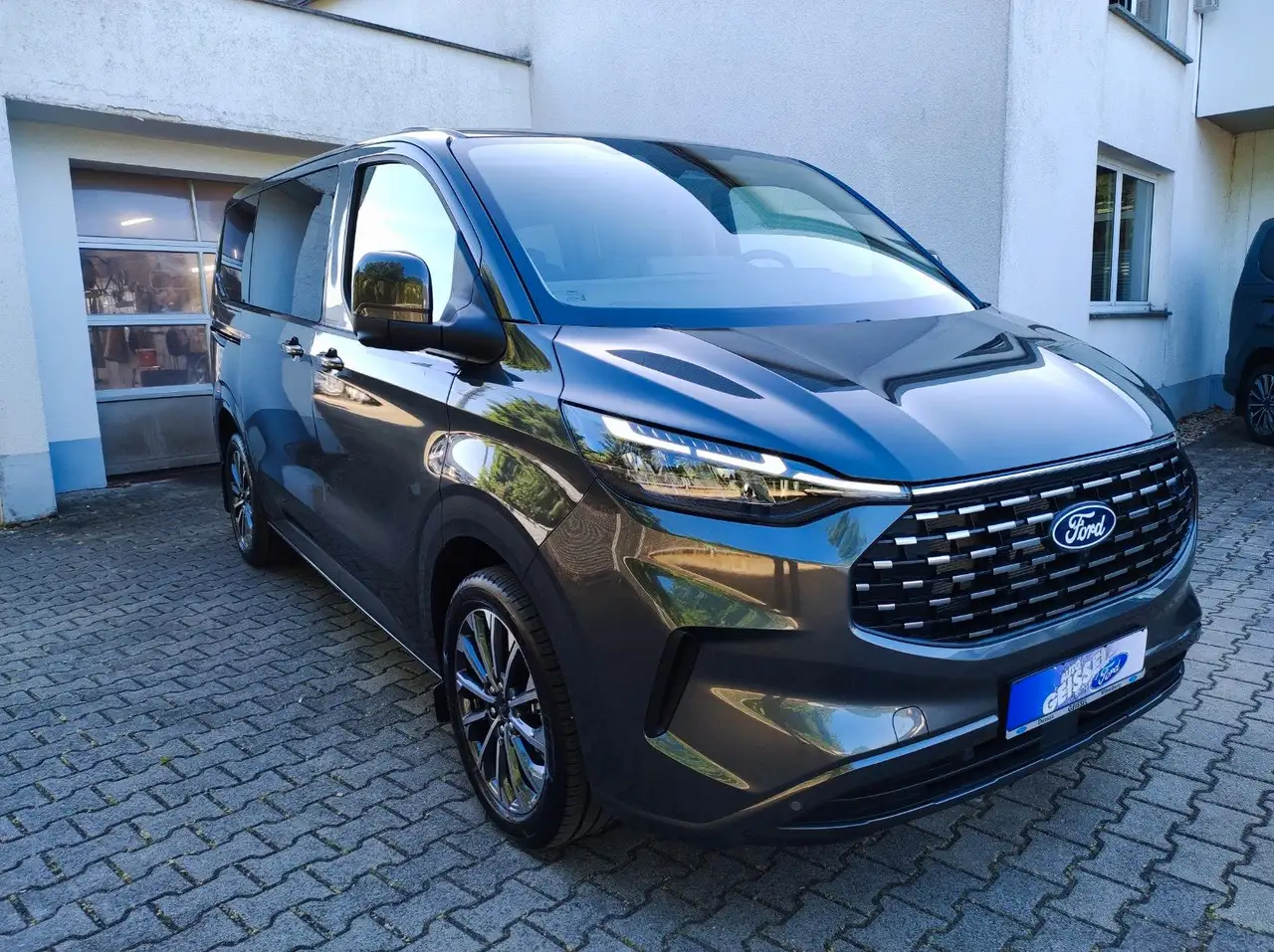 Ford Tourneo Custom 2026