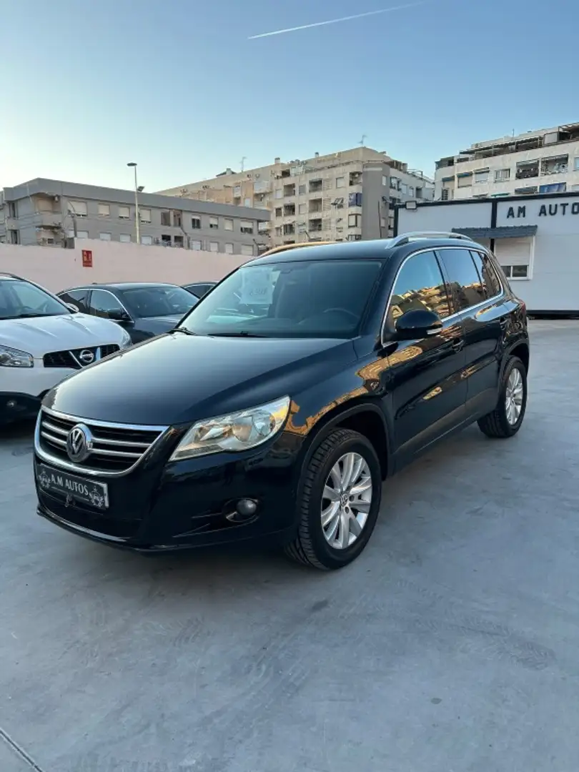 Volkswagen Tiguan 2.0TDI +Motion DSG Negro - 1