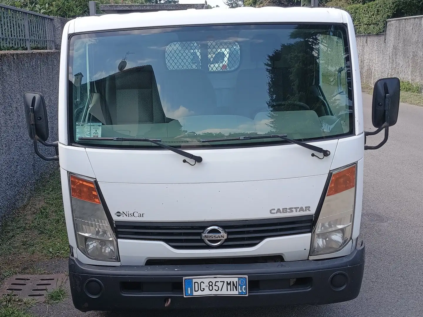 Nissan Cabstar 35.11 Biały - 2