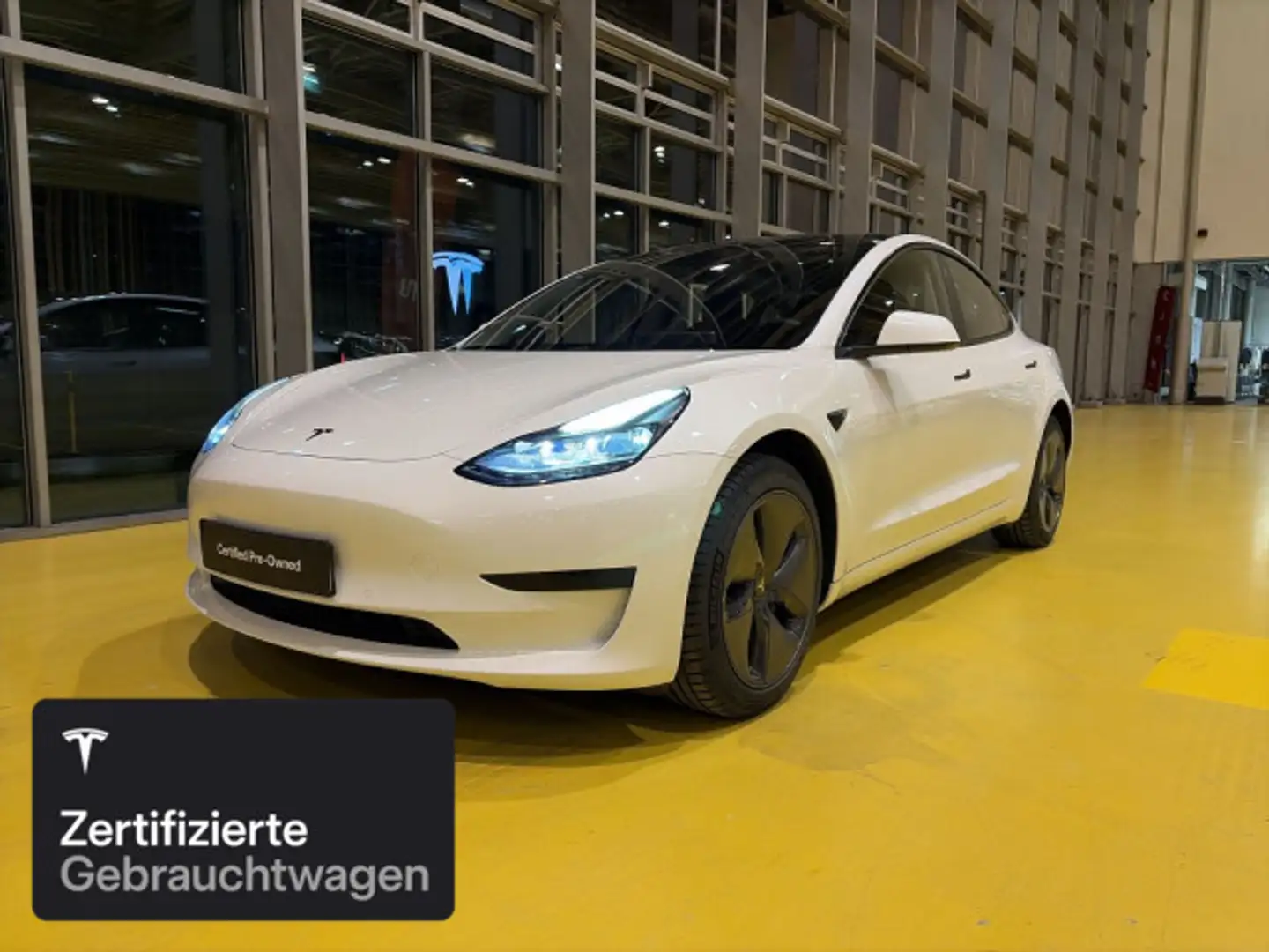 Tesla Model 3 Rear-Wheel Drive Wit - 2