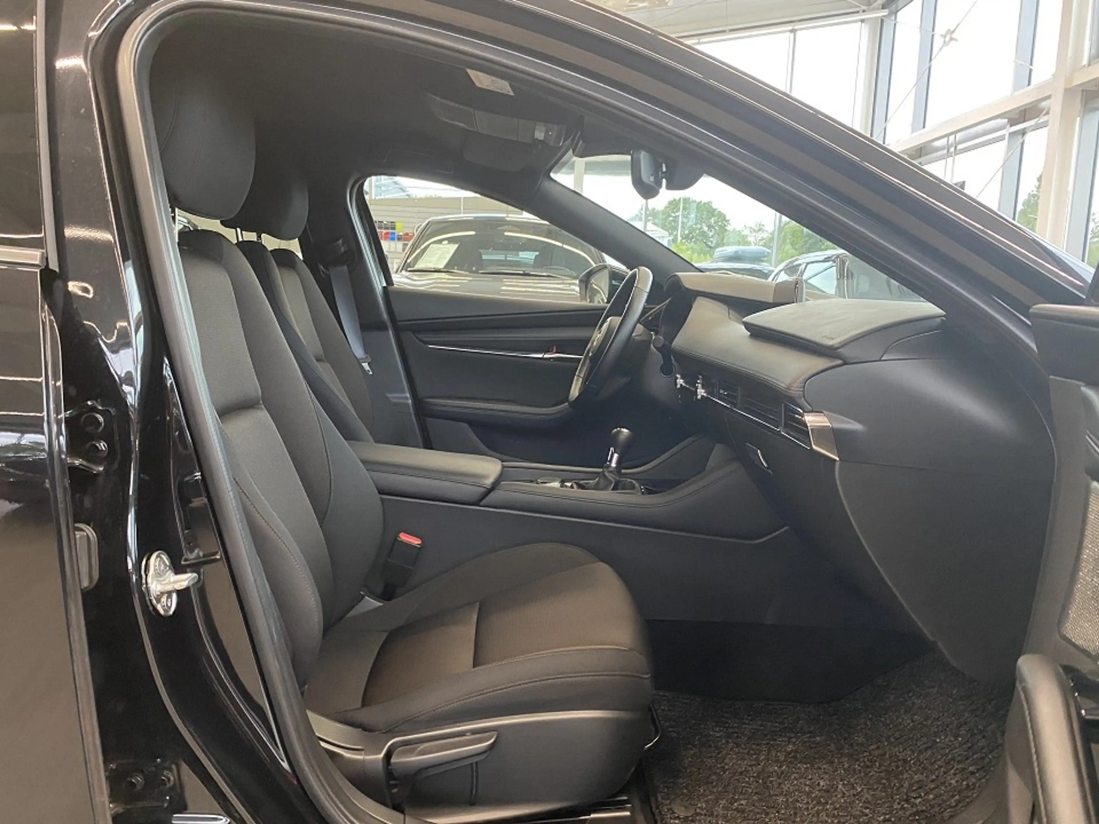 Mazda 3 2.0 Selection BOSE NAVI MATRIX 360* — photo 5