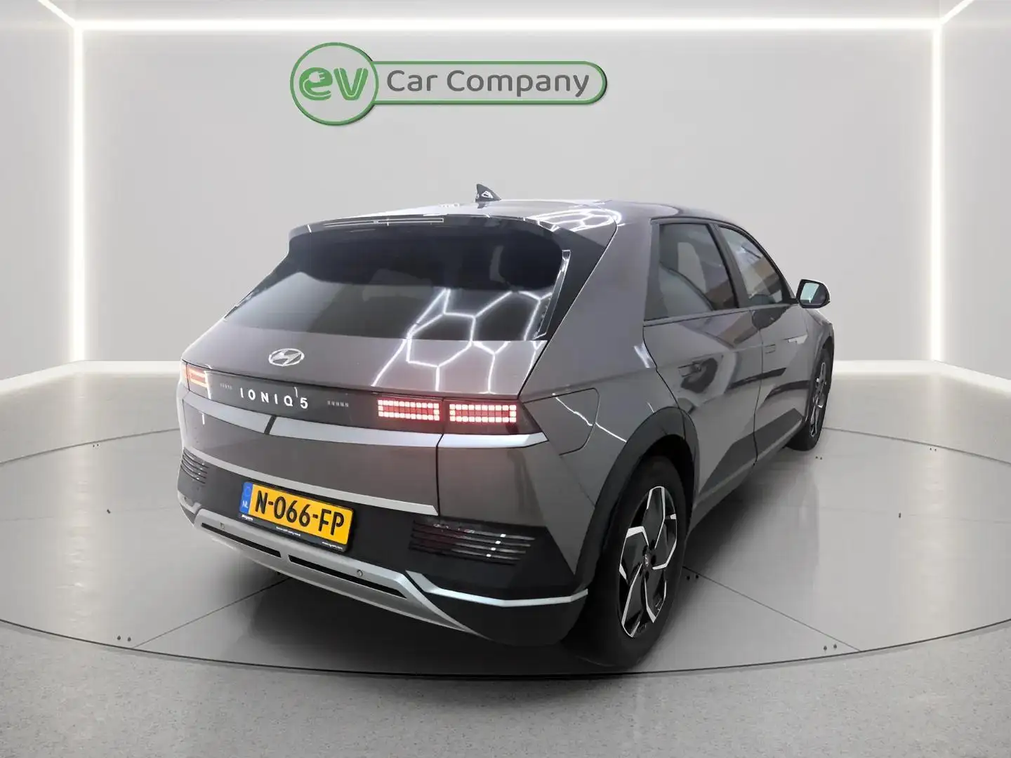 Hyundai IONIQ 5 Style 73kWh | SOH 96% | Warmtepomp | Cruise Contro Vert - 2