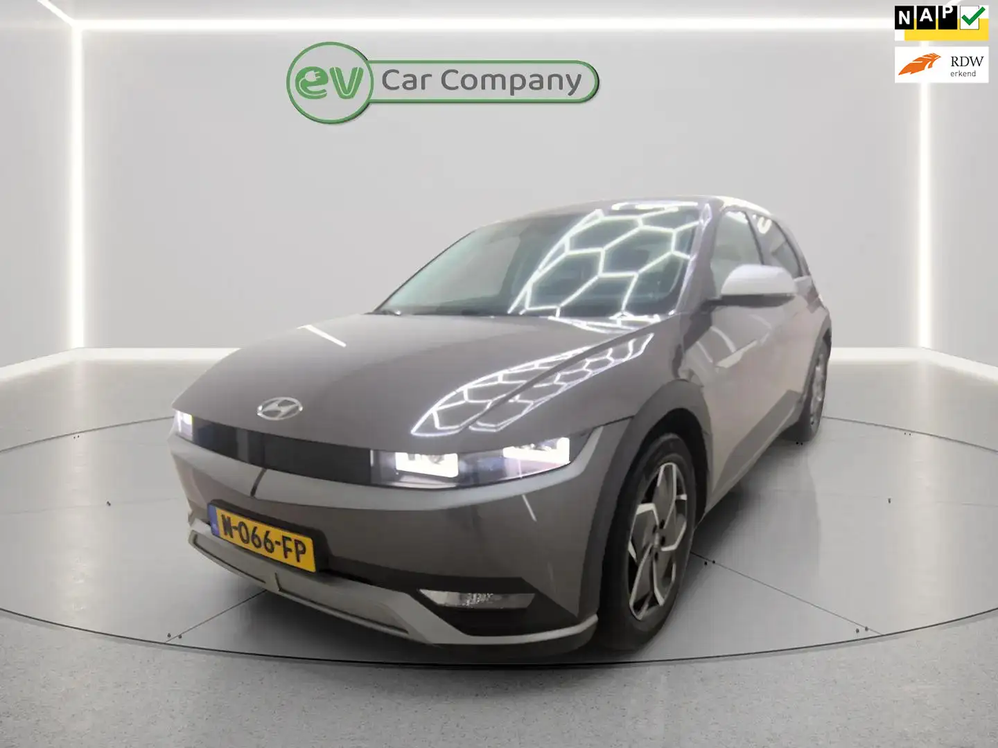 Hyundai IONIQ 5 Style 73kWh | SOH 96% | Warmtepomp | Cruise Contro Vert - 1