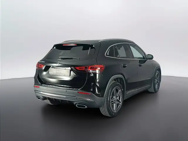 Mercedes-Benz Gla view 4