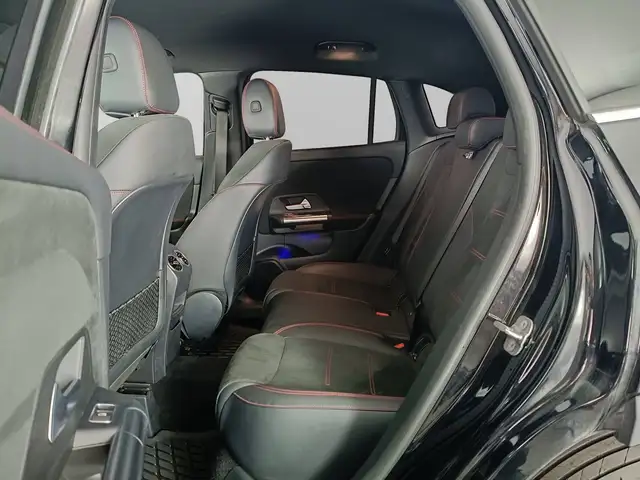 Mercedes-Benz Gla view 9