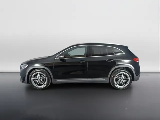Mercedes-Benz Gla view 6