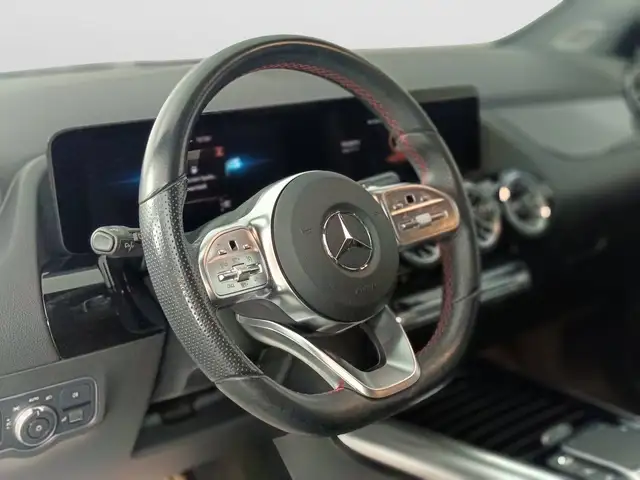 Mercedes-Benz Gla view 18