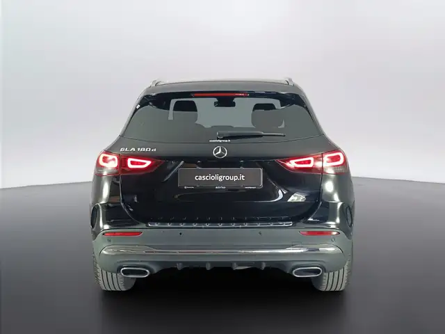 Mercedes-Benz Gla view 5