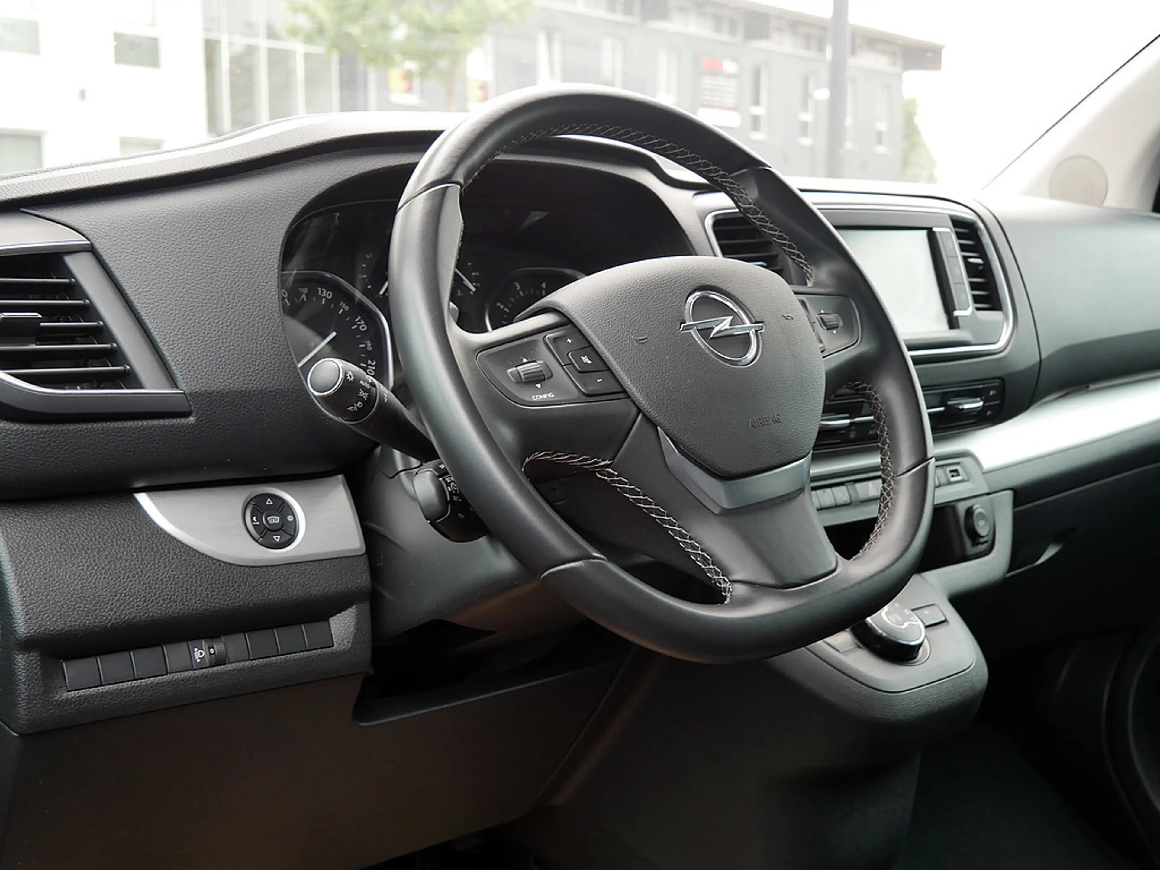 Opel Zafira Life Tourer L 2.0 D ACC HUD AKTIVSITZE — photo 14