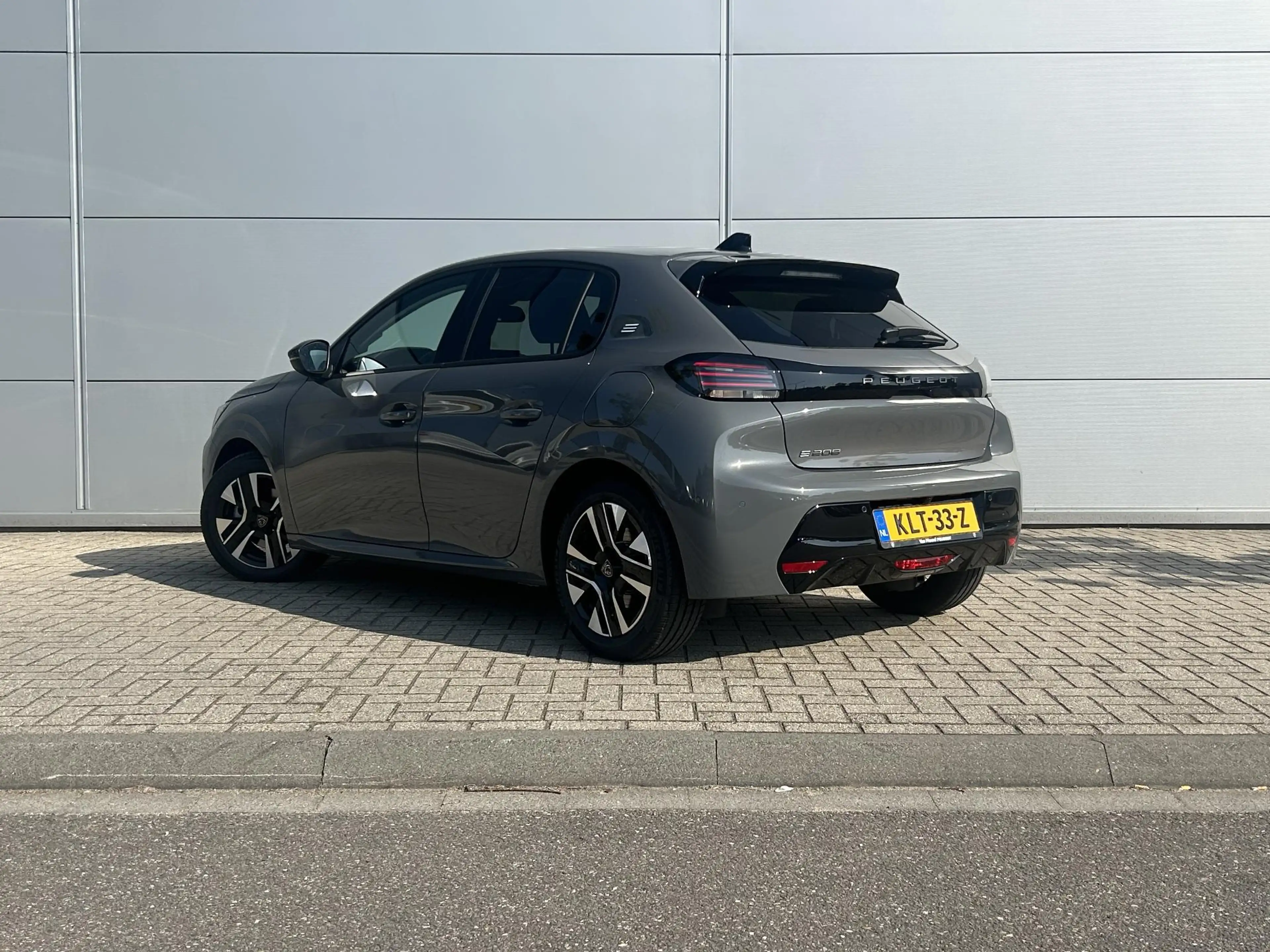 Peugeot e-208 EV Allure 51 kWh | Warmtepomp | Camera | Cruise Co — photo 4