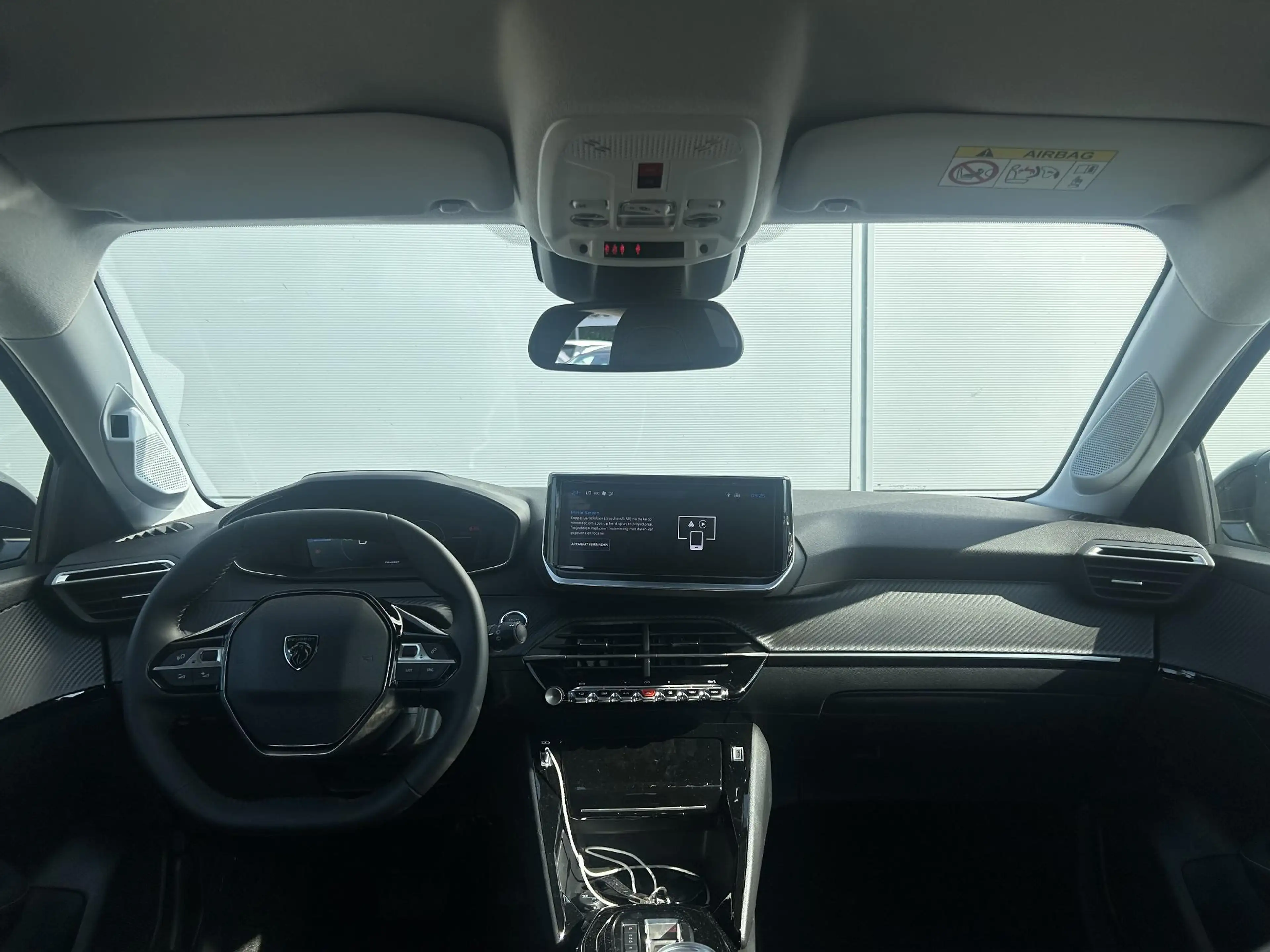 Peugeot e-208 EV Allure 51 kWh | Warmtepomp | Camera | Cruise Co — photo 10