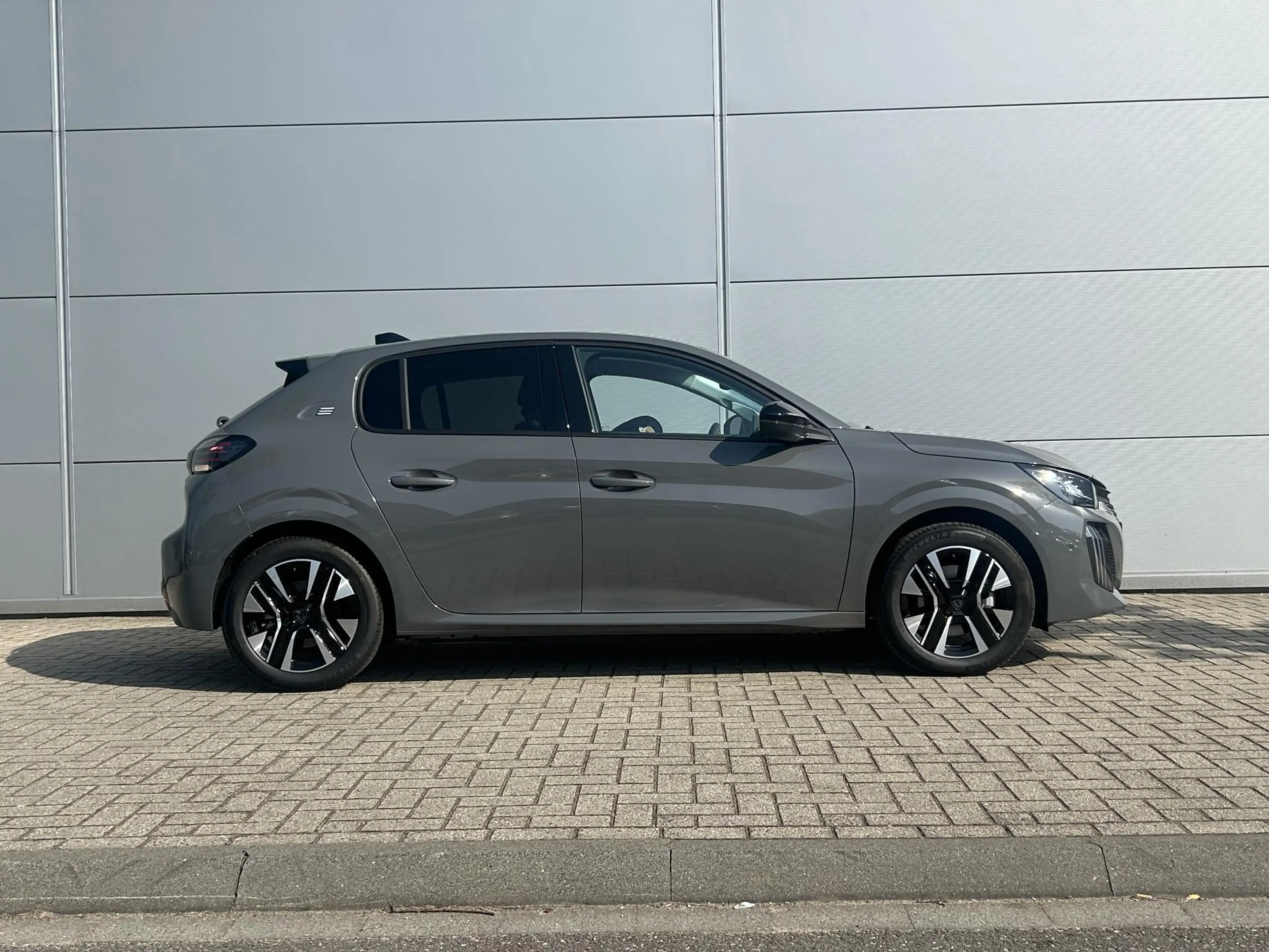 Peugeot e-208 EV Allure 51 kWh | Warmtepomp | Camera | Cruise Co — photo 7