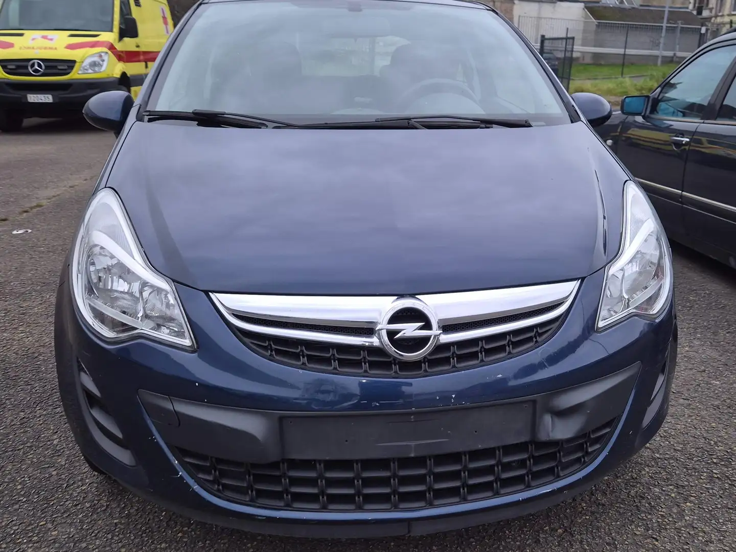 Opel Corsa Corsa 1.0i Essentia Blauw - 1