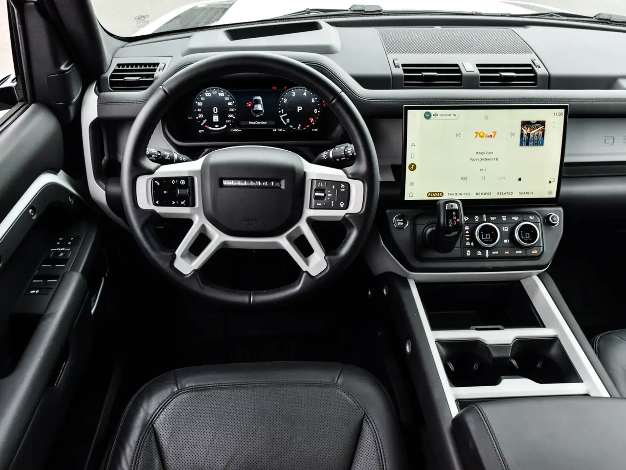 Land Rover Defender 2026 — фото 12