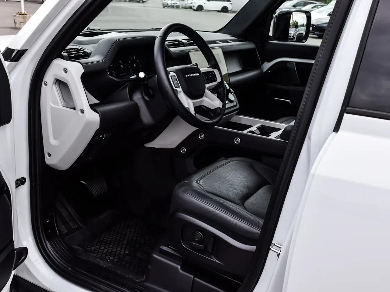Land Rover Defender 2026 — фото 10