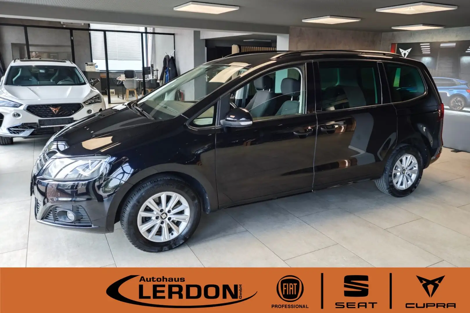 SEAT Alhambra 2.0TDI 184PS |Xenon|FullLink|Kam|Navi| Schwarz - 1