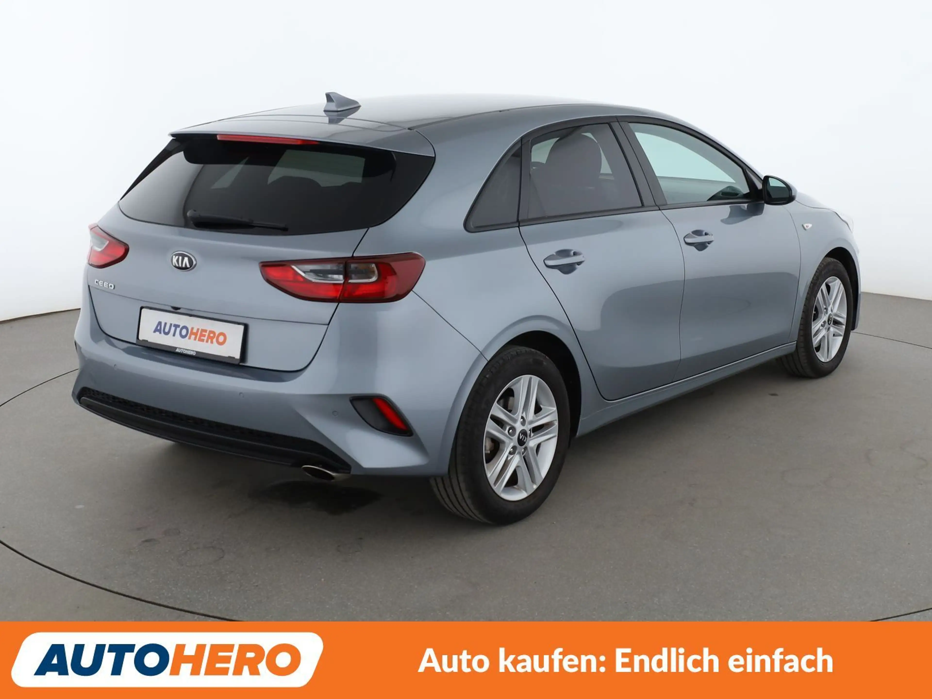 Kia Ceed / cee'd 1.4 Edition 7 Limited *NAVI*TEMPO*CAM*PDC*SHZ*ALU* — photo 6