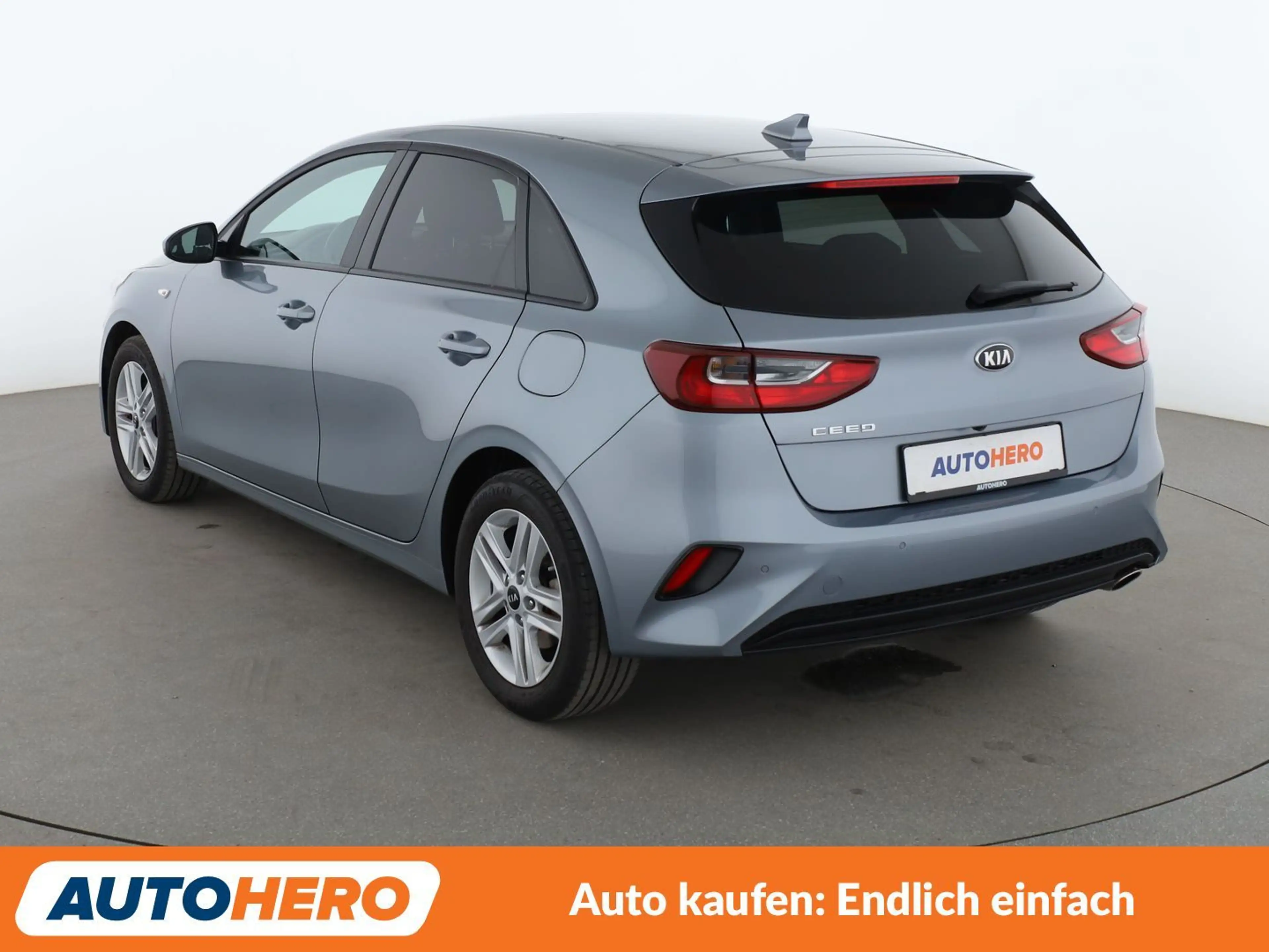 Kia Ceed / cee'd 1.4 Edition 7 Limited *NAVI*TEMPO*CAM*PDC*SHZ*ALU* — photo 4