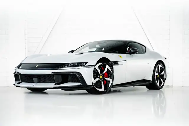 Ferrari 12 Cilindri V12 l Carbon l Lift l Carbon Racing seats