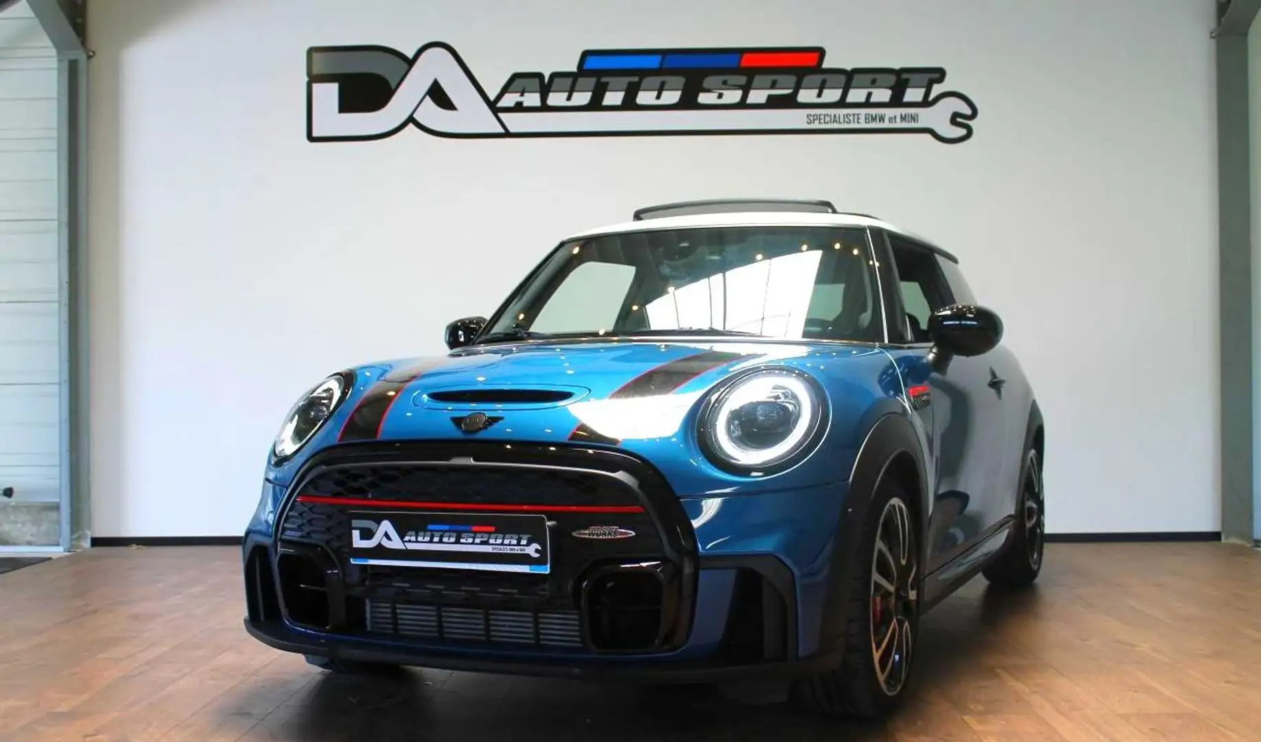 MINI Cooper Mini 2.0i - 231 - BVA Sport  F56 LCI COUPE John Co Bleu - 1