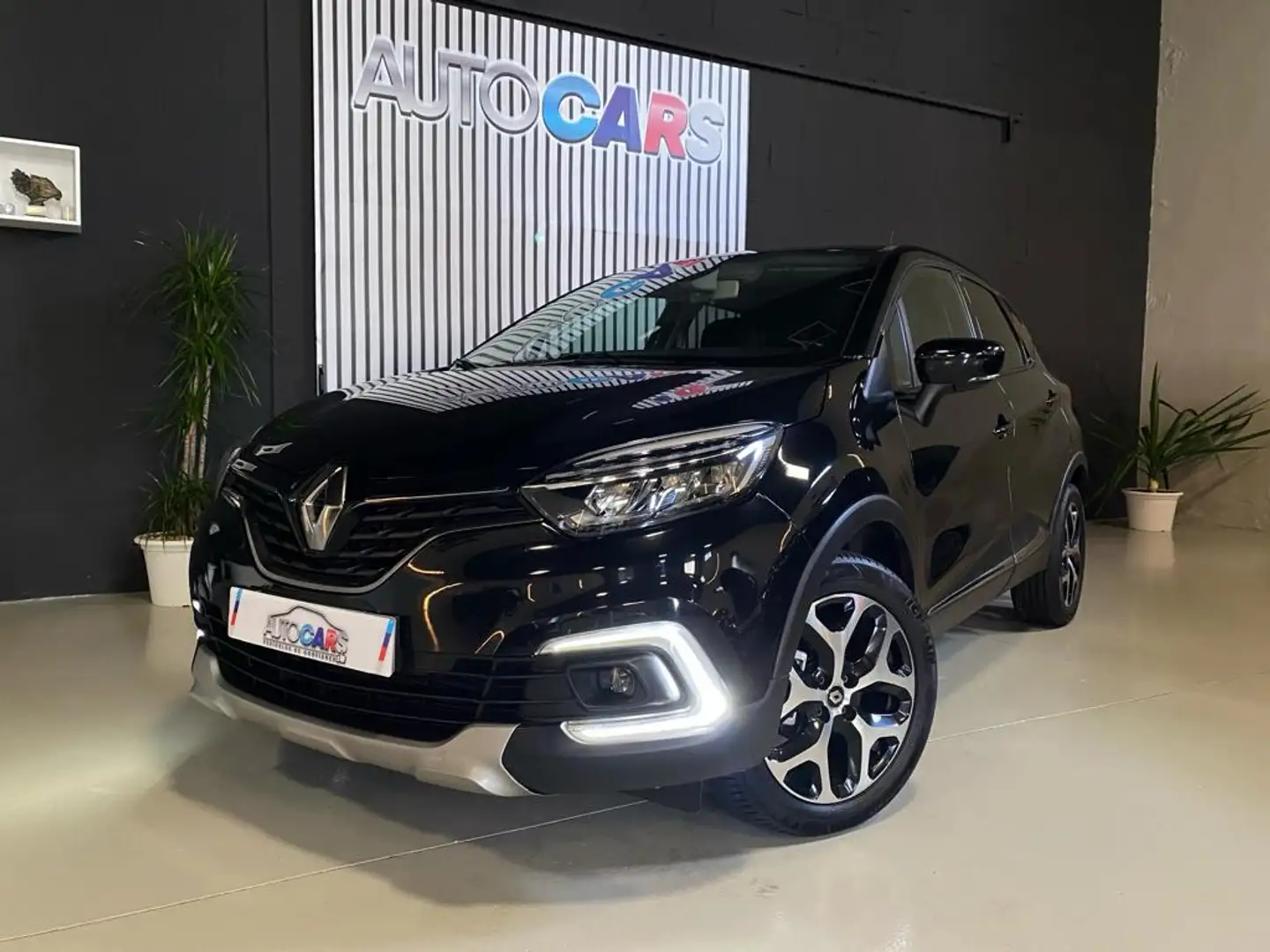 Renault Captur TCe Energy eco2 Life 66kW Noir - 1