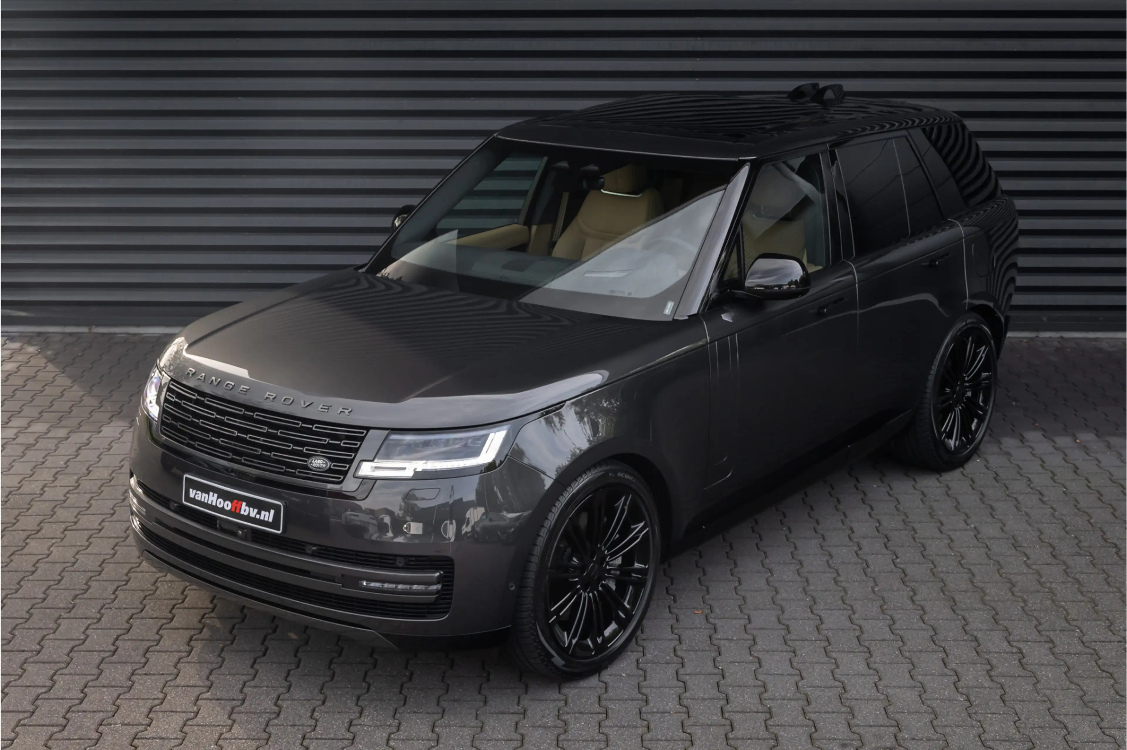Land Rover Range Rover 3.0 P550e HSE PHEV 23'' - Carpathian Grey — photo 2