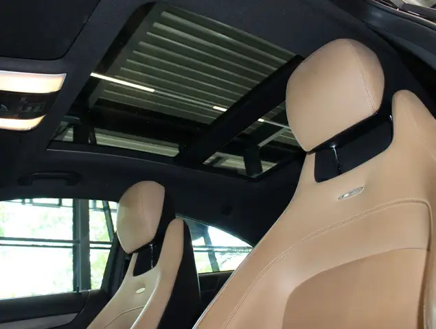 Mercedes-Benz C-Class view 20