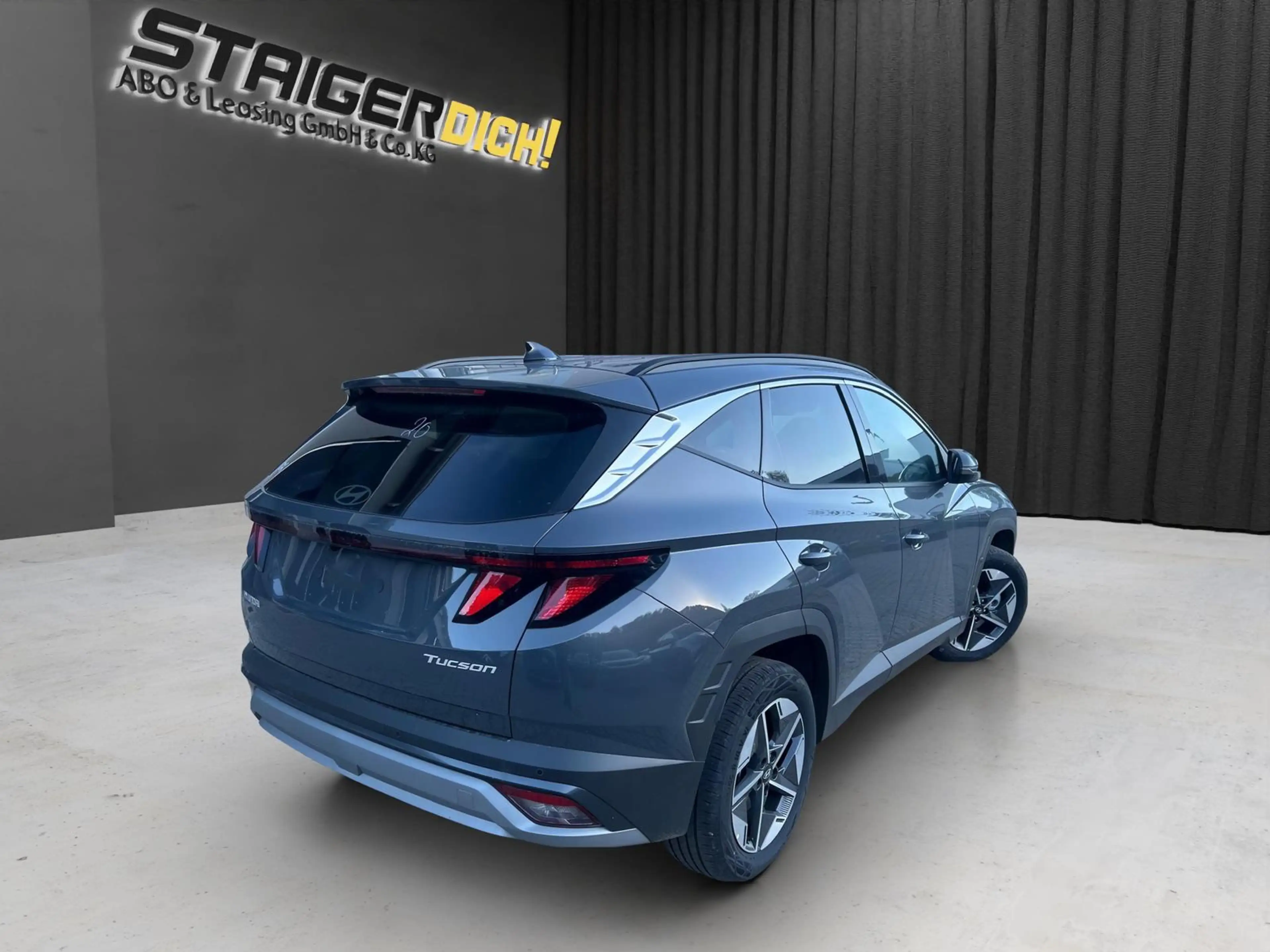 Hyundai TUCSON Select +Sitzheizung+18Zoll+ACC+Kamera+Navi — photo 3