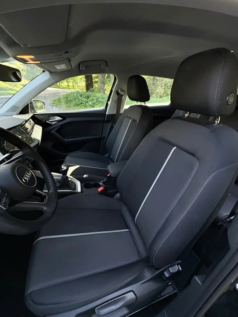 Audi A1 A1 SB 25 TFSI intense intense Schwarz - 2