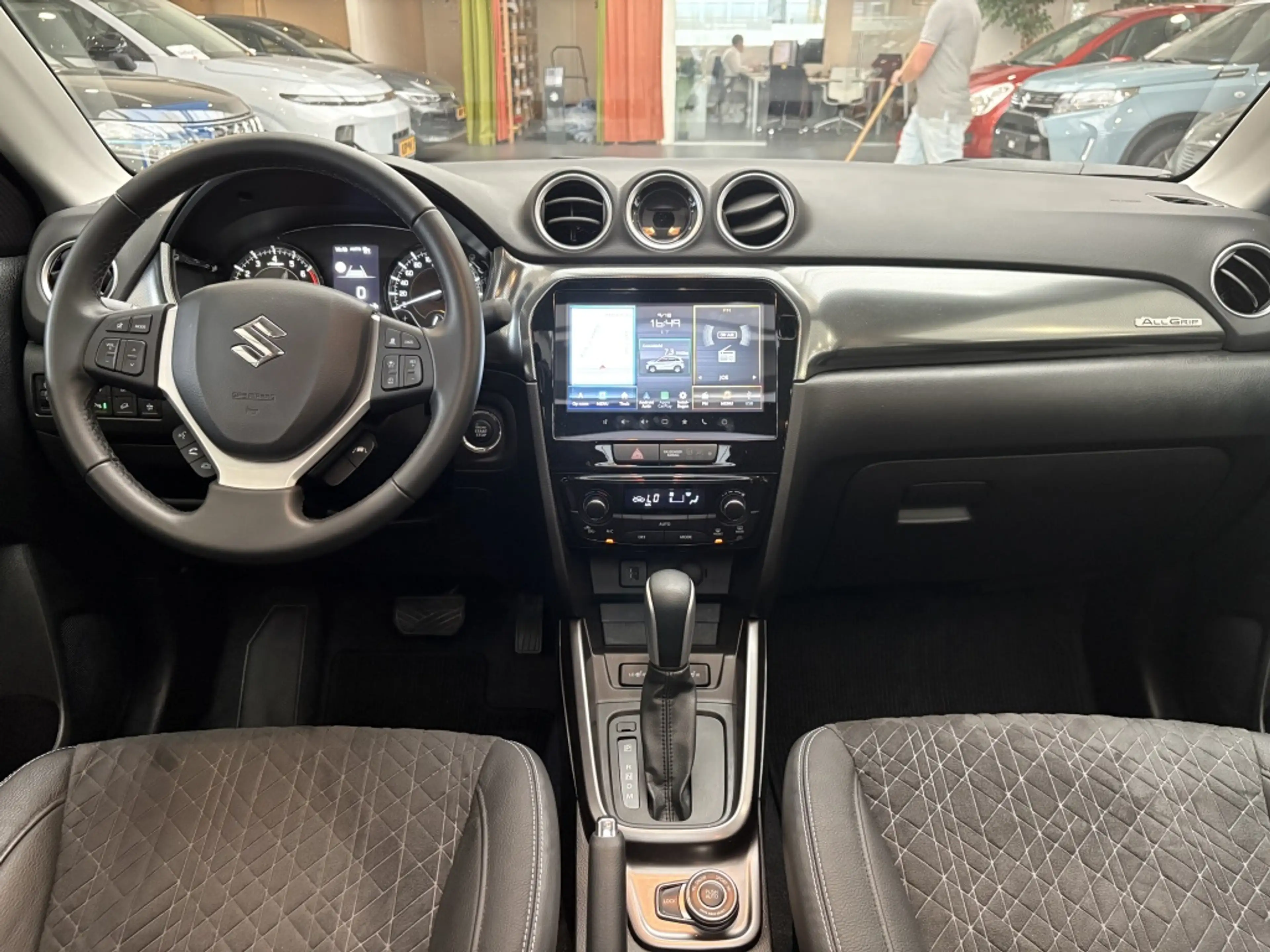 Suzuki Vitara 1.4 Boosterjet Style [ PANORAMADAK | APPLE CARPLAY — photo 28