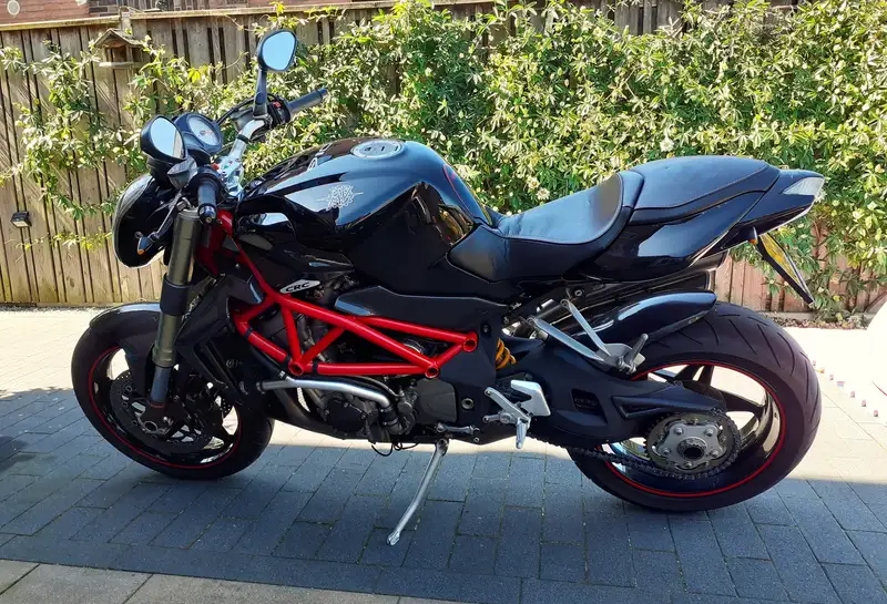 MV Agusta Brutale 910 - foto 3
