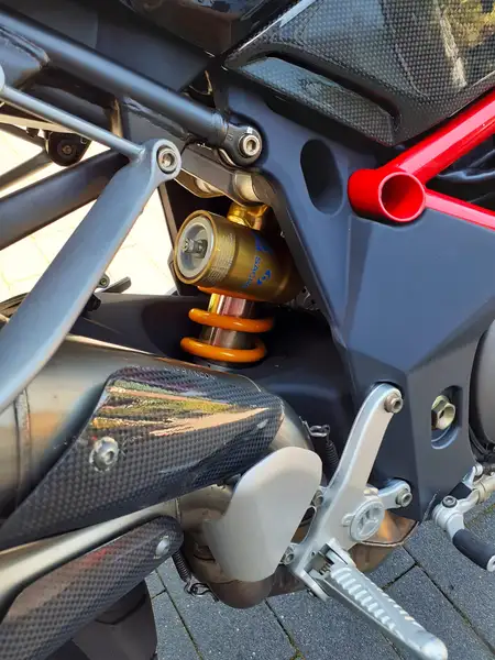 MV Agusta Brutale 910 - foto 5