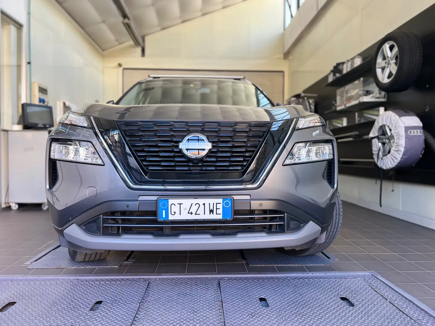 Nissan X-Trail IV 1.5 e-power N-Connecta e-4orce 4wd Grigio - 2