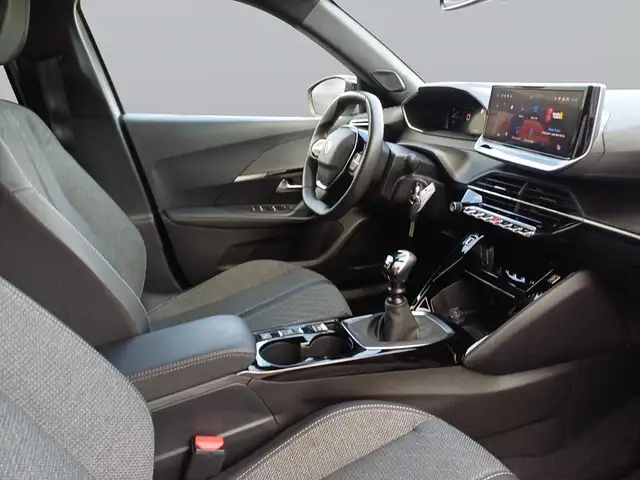 Peugeot 2008 view 11