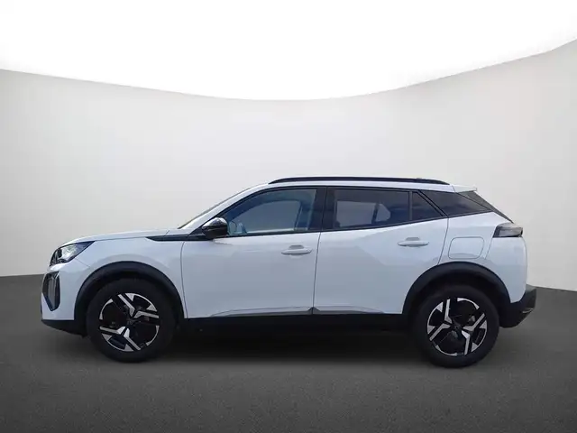 Peugeot 2008 view 4