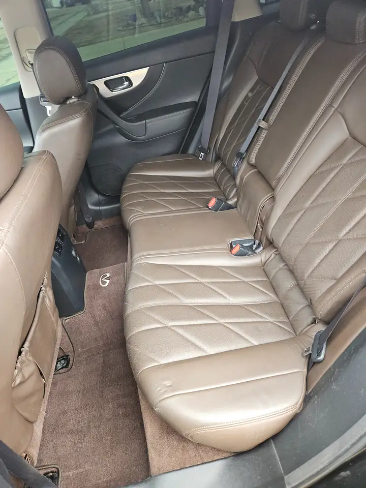 Infiniti FX снимка Infiniti FX
