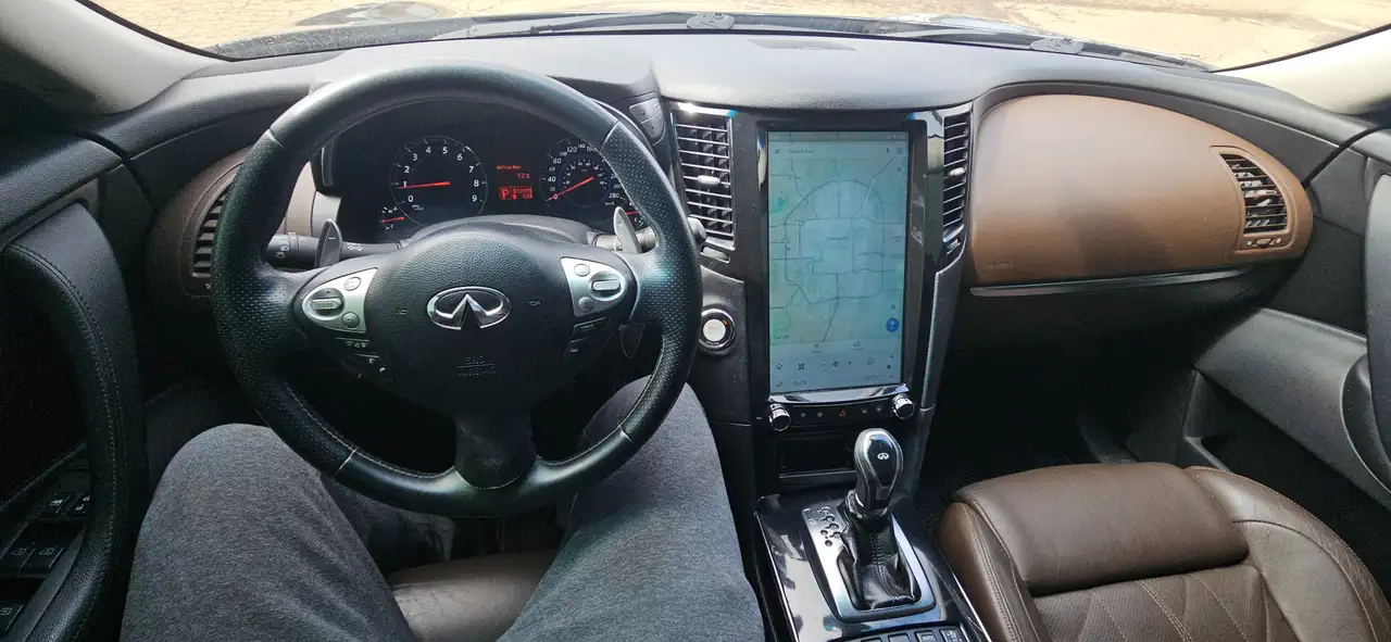 Infiniti FX снимка Infiniti FX