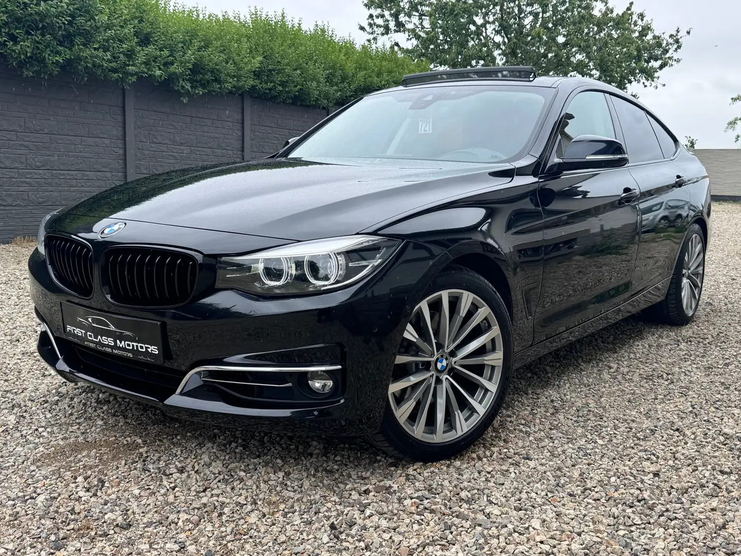 BMW 340 Gran Turismo 340i XDRIVE*PANO*CAMERA*FULL LED*FULL Zwart - 2