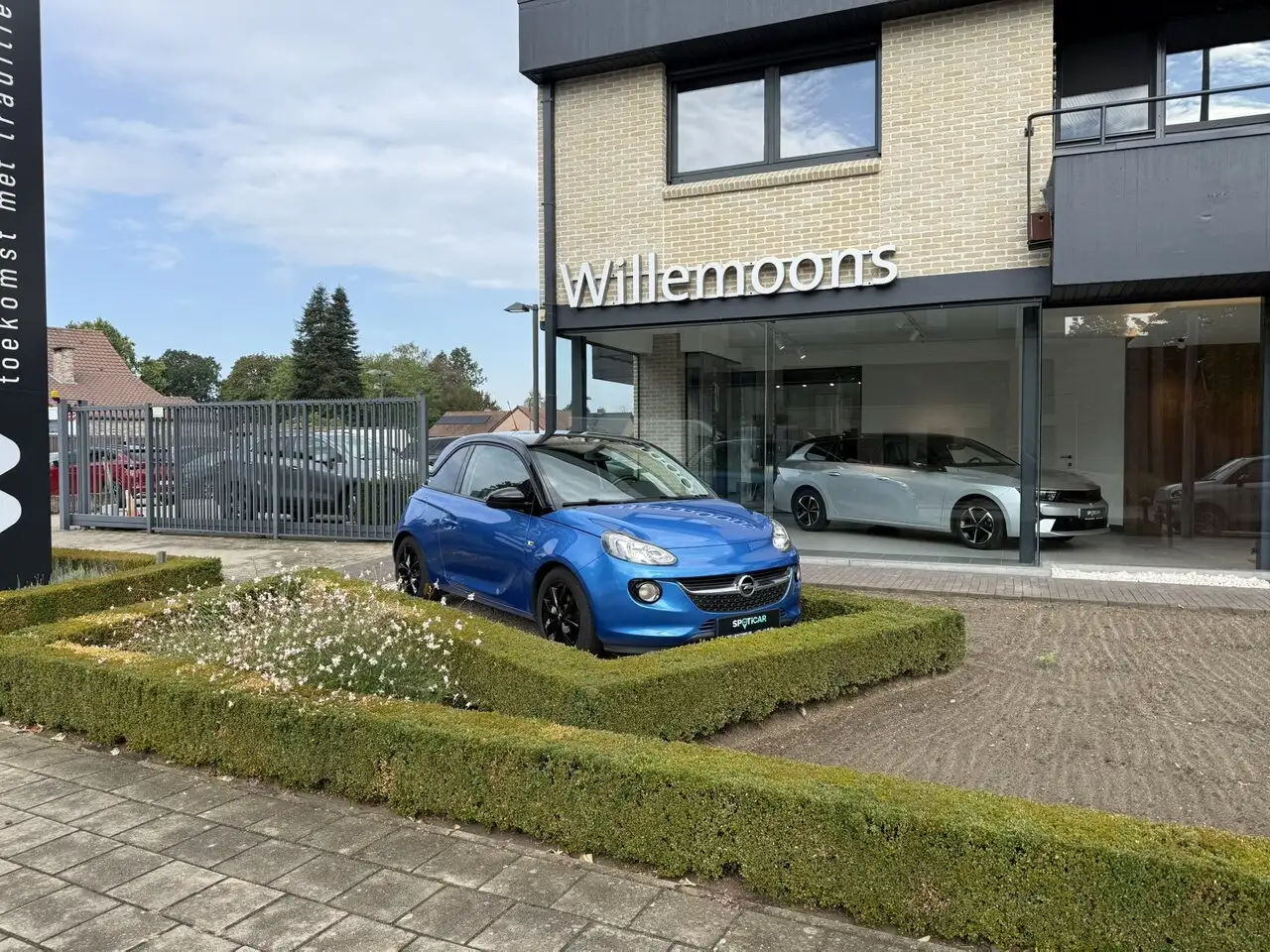 Opel Adam