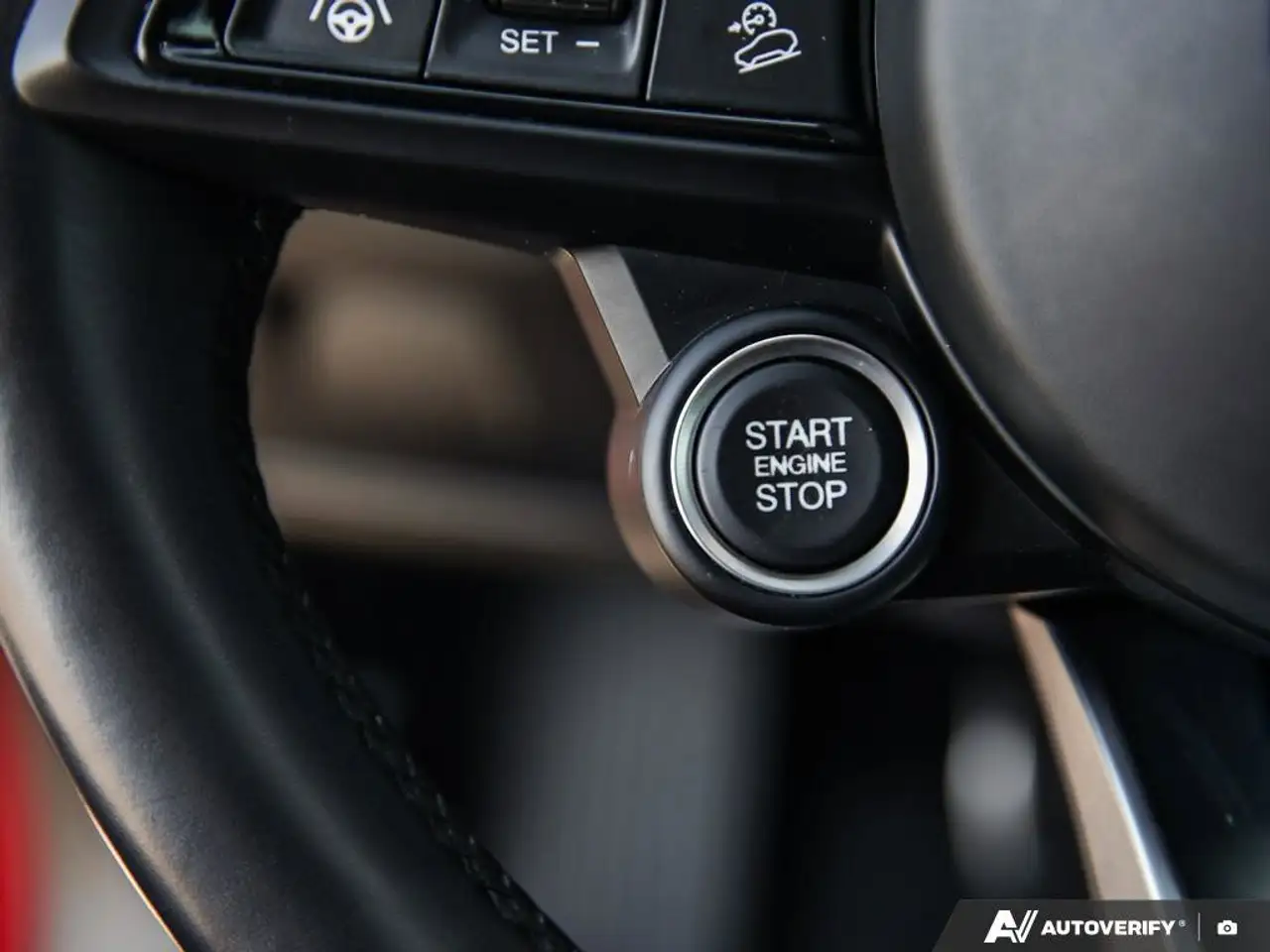 Alfa Romeo Stelvio снимка Alfa Romeo Stelvio