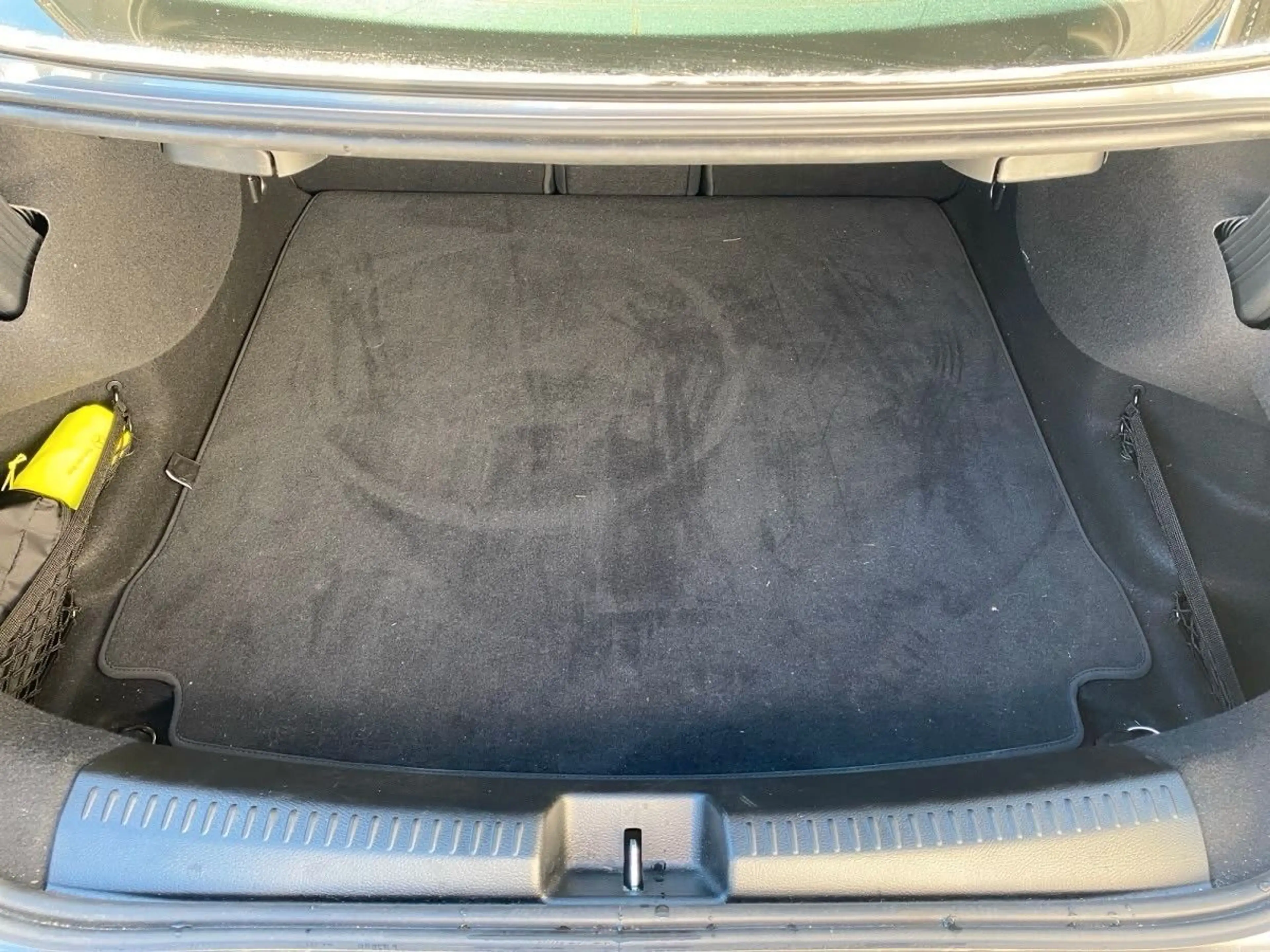 Mercedes-Benz CLA 180 d — photo 15