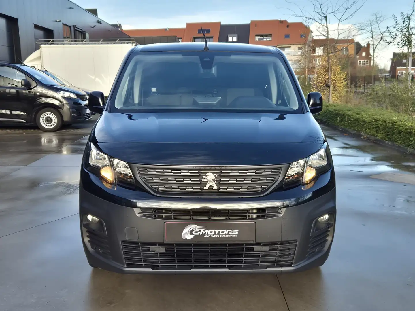 Peugeot Partner 1.5 BlueHDi 100 MAN6 3pl /Camera/Carplay/GPS Zwart - 2