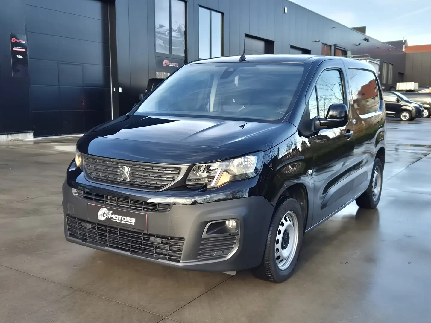 Peugeot Partner 1.5 BlueHDi 100 MAN6 3pl /Camera/Carplay/GPS Zwart - 1