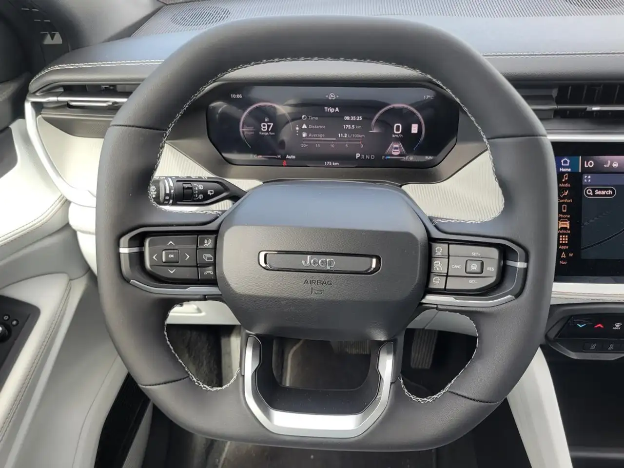 Jeep Cherokee снимка Jeep Cherokee