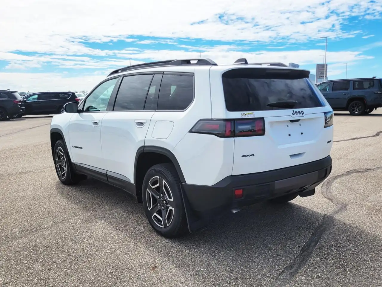 Jeep Cherokee снимка Jeep Cherokee