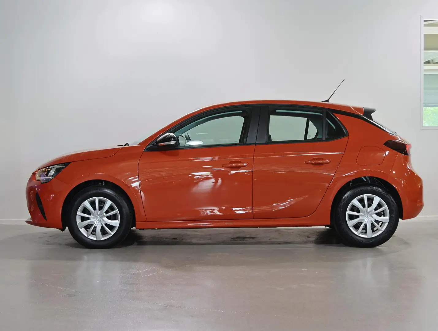 Opel Corsa 1.2 75pk Edition | Parkeersensoren | Airco | Bluet Oranje - 2