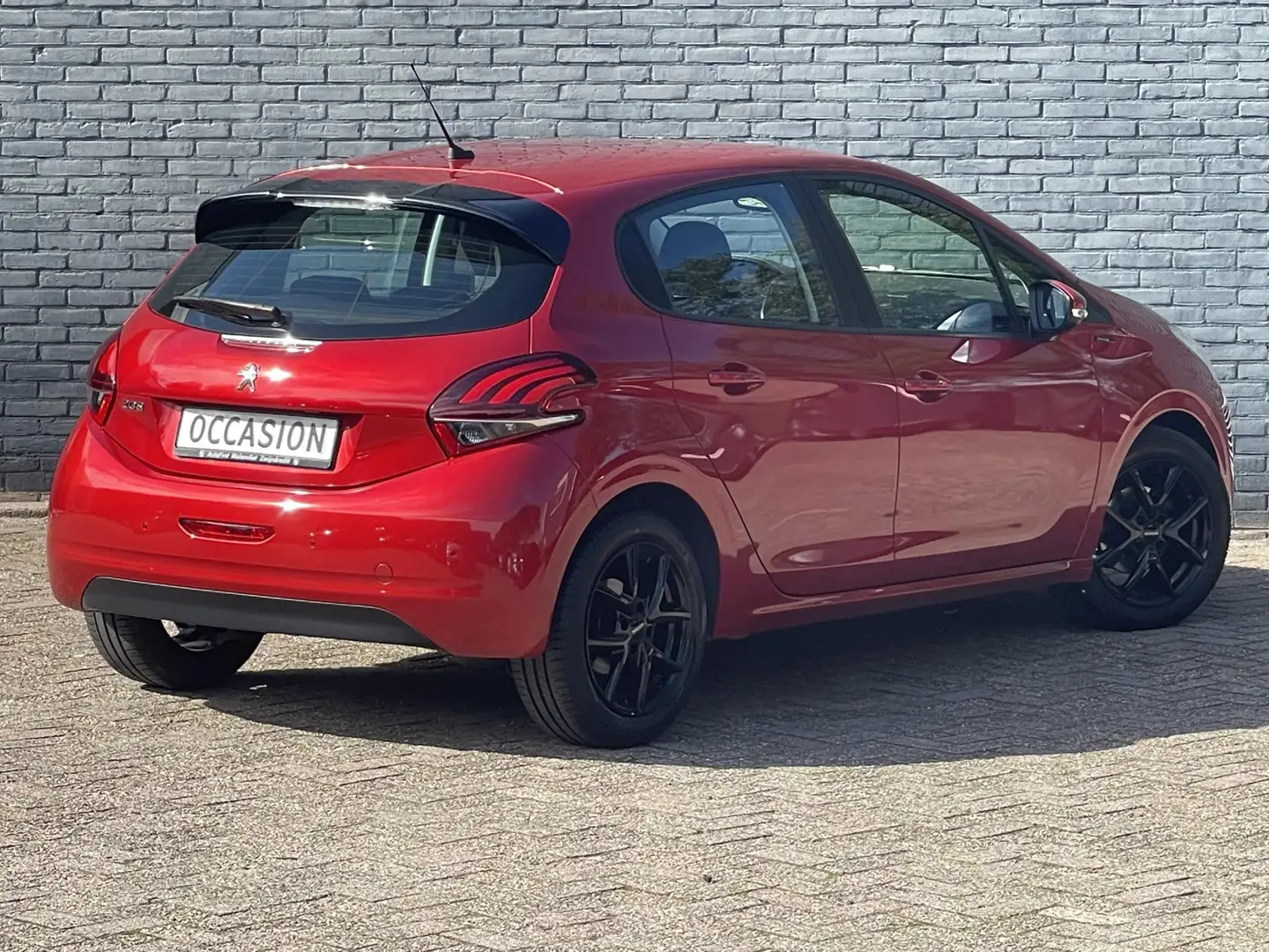 Peugeot 208 1.2 PureTech Signature I INCL. € 850,00 AFL.KOSTEN Rosso - 2